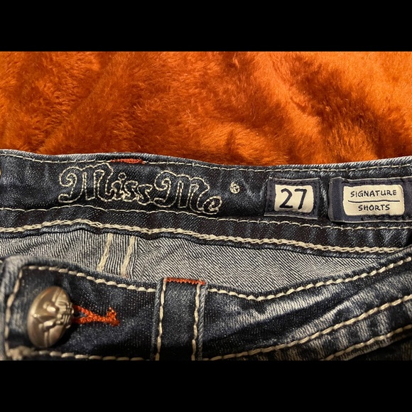 Miss Me jean shorts with
lots of detail in excellent condition. - Picture 3 of 5